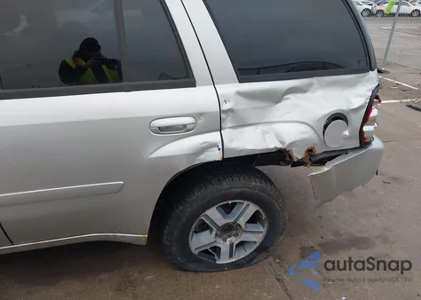 2006 Chevrolet Trailblazer Lt from USA, damaged, VIN 1GNDT13SX62136930